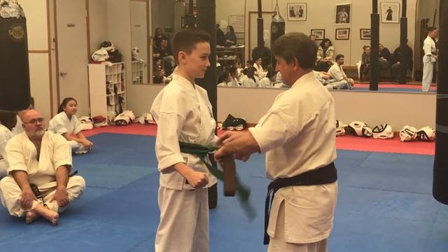 Daniel Waage receiving his brown belt - Soshu Oyama Karate смотреть онлайн