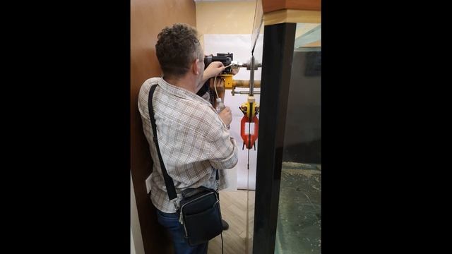 Как просверлить в аквариуме отверстие +СВЕРЛИМ стекло 25мм смотреть онлайн