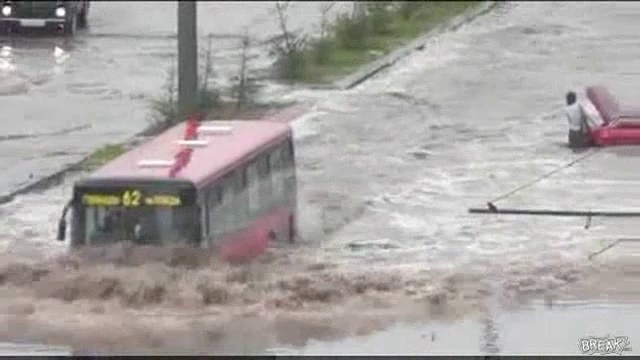 Автобус-амфибия смотреть онлайн