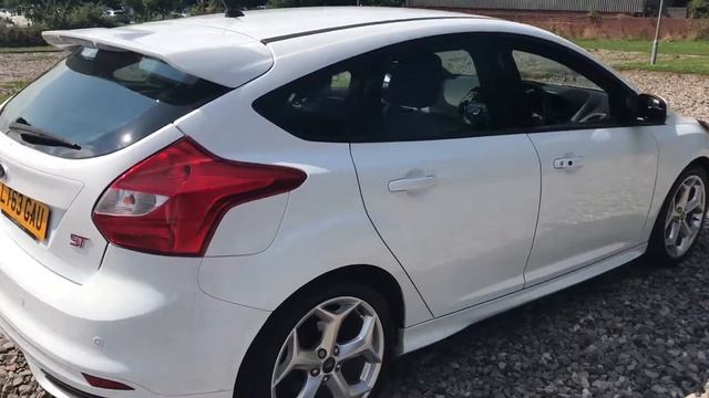 Ford Focus ST3 white 63 reg смотреть онлайн