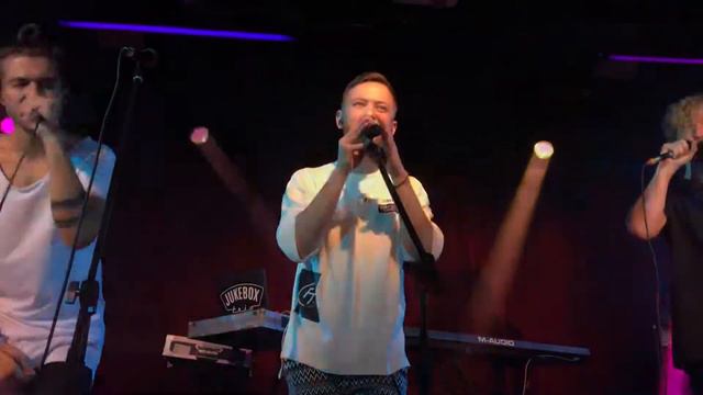 Jukebox Trio - Ты не верь слезам смотреть онлайн