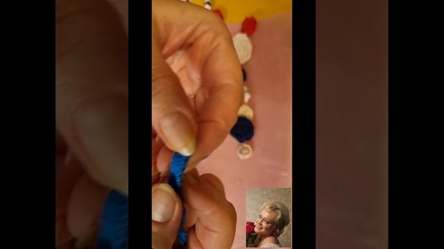 Декор за копейки. Розочки из ничего. Как быстро сделать много розочек без лепки и молдов? смотреть онлайн