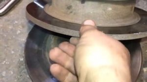 КАК ЗАМЕНИТЬ ПЕРЕДНИЕ ТОРМОЗНЫЕ ДИСКИ  НА ШЕВРОЛЕ НИВА ?