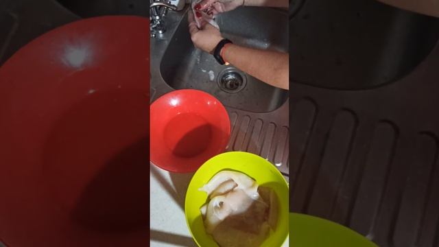 Как легко и быстро почистить кальмара! смотреть онлайн