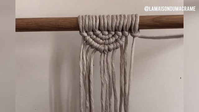 Semi- lunar / semi circular mini macrame wall hanging tutorial. смотреть онлайн