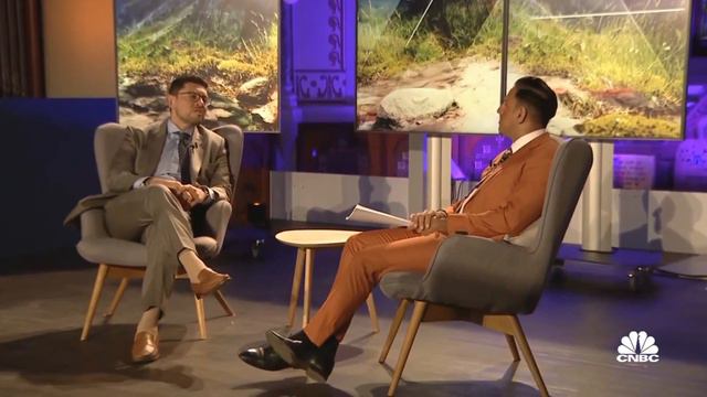 CNBC fireside chat with Mohammed Ali al-Shorafa of the Abu Dhabi Department of Economic Development смотреть онлайн