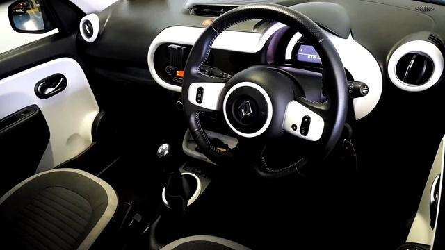 Windsor Airside Renault  - 2016 Renault Twingo DYNAMIQUE SCE 70 SS 4DR 7,49...
