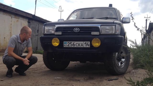 Toyota Hilux Surf. Грязный бортовик смотреть онлайн