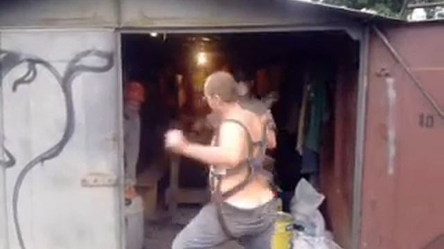 АЛЬПИНИСТ.3gp смотреть онлайн