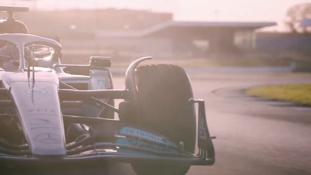 LEAKED! Ferrari, Red Bull and Mercedes Floors! What are the differences? смотреть онлайн