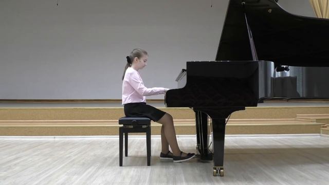 Филатова Лилия. Ф. Кулау. Сонатина G-dur, 1 часть, И. Парфенов «Русский танец» смотреть онлайн