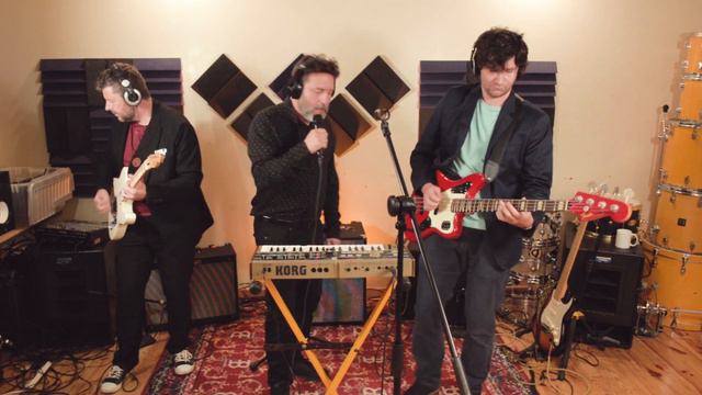 Foxtrot Oskar We Could Be Such Good Friends (Pink Shed Live Session ) смотреть онлайн