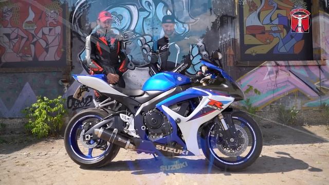 Suzuki GSX-R600 - recenzja kultowego motocykla! Już takich nie robią - powrót do pięknej przeszłośc смотреть онлайн