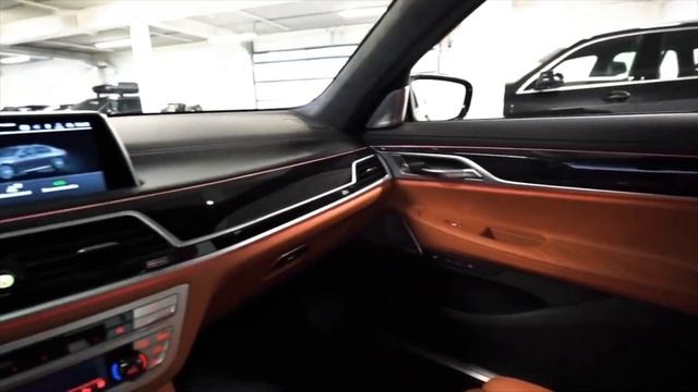 Топ 10 САМЫХ РОСКОШНЫХ МАШИН В МИРЕ / Rolls Royce Phantom, Bugatty Divo смотреть онлайн