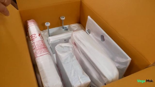 Ультракороткофокусный проектор Hitachi LP-AW3001 - лазерный источник света и 3300 ANSI люменов смотреть онлайн