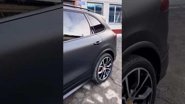 Виниловая плёнка Hexis Deep Black Satin (Чёрная матовая). смотреть онлайн