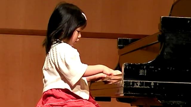 Cheryl's First Honor Recital смотреть онлайн