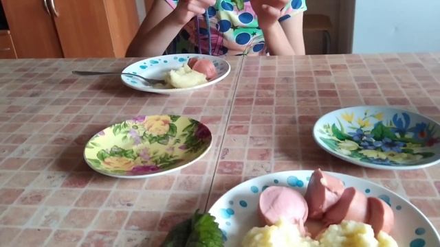 ПЕРВЫЙ РАЗ ПРОБУЕМ РУККОЛУ и ГОРЧИЦУ?РЕАКЦИЯ