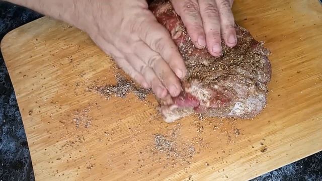 Мясо. Свинина в духовке . В фольге целым куском. смотреть онлайн