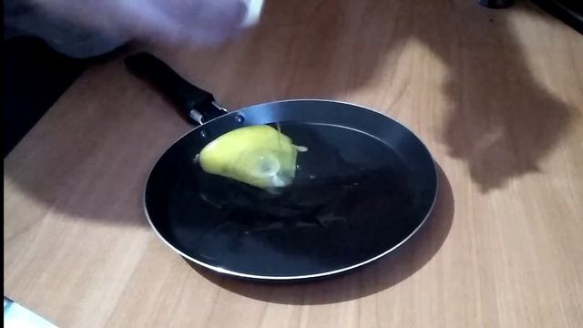 Почему Земля плоская, простой пример со сковородкой. смотреть онлайн