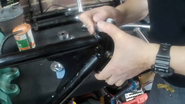 Project Stopgap Greenlaner - BSA Bantam Taper Roller Headset Conversion смотреть онлайн