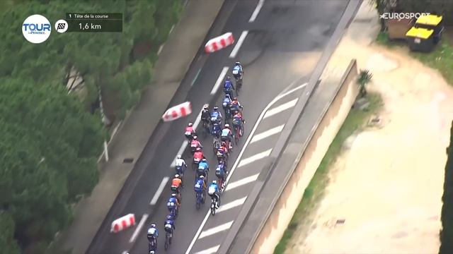 RAINY CONDITIONS! ⛈️ | Stage 1 Finish Tour De La Provence 2024 | Eurosport Cycling смотреть онлайн