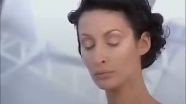 Helena Rubinstein Makeup_1950's.avi смотреть онлайн