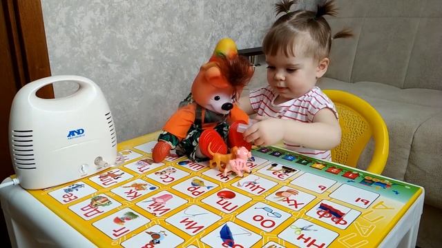 Как научить ребенка в полтора года дышать ингалятором! ингалятор небулайзер!