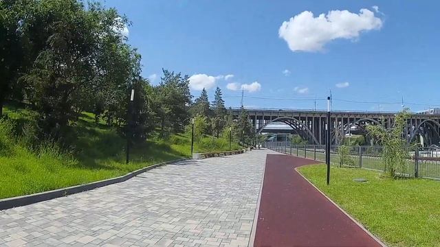 /Russia, walking in Volgograd/ Прогулка от Сквера Александры Пахмутовой до парка "Раздолье" смотреть онлайн