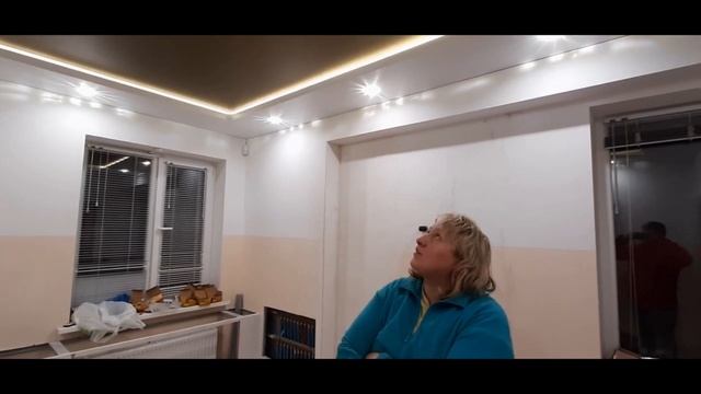Двухуровневые потолки в гостинице. Отзыв заказчицы. смотреть онлайн