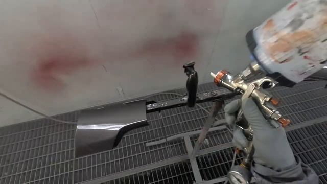 Spraying Clear With Iwata Bellaria