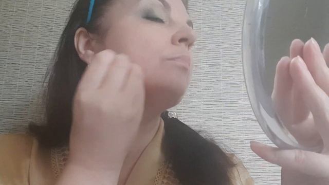 Субботний макияж с палеткой от Соды "Create yo scelf" смотреть онлайн