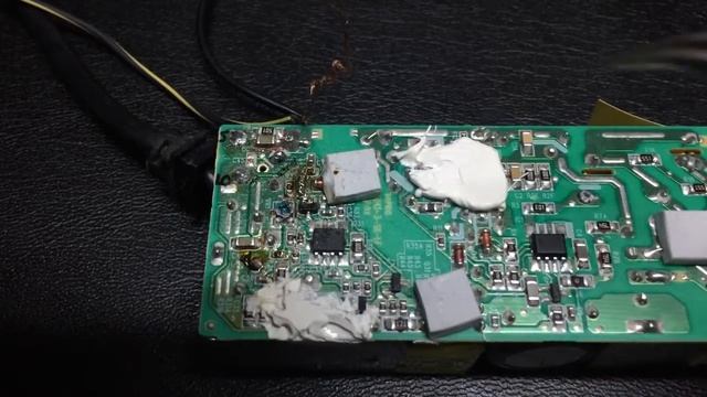 Зарядное для автомобильного аккумулятора из зарядки ноутбука. смотреть онлайн