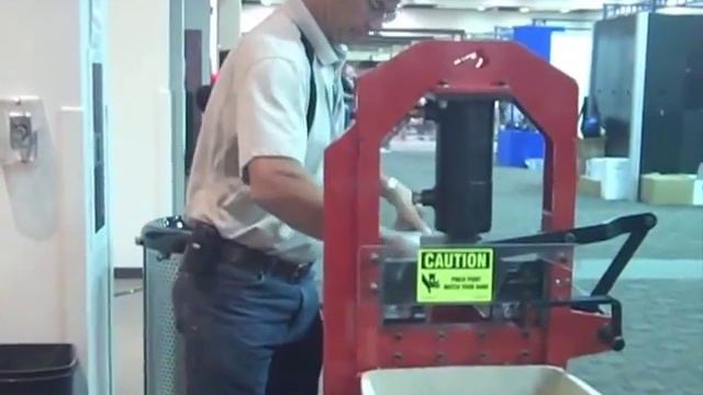 The Tomahawk Stone Splitter from Braxton-Bragg - Demo смотреть онлайн