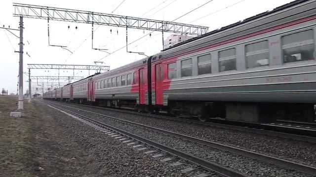 Электропоезд ЭР2Р-7054 (ТЧ-26) пригородный поезд №6819 Черусти - Москва.