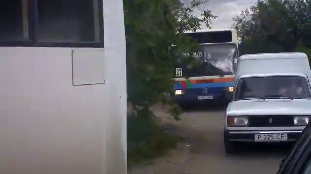 Приора попала в открытый люк смотреть онлайн