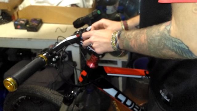 как установить велокомпьютер | BICYCLE SPEEDOMETER |HOW TO INSTALL | ALIEXPRESS | КИТАЙ ВЕЛИК смотреть онлайн