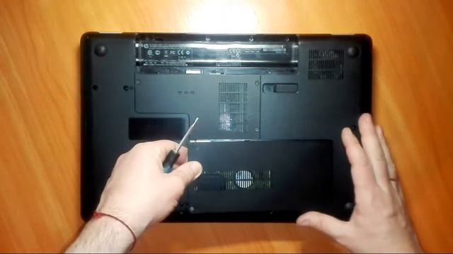 Как снять, поменять CD привод на ноутбуке Compaq Presario CQ56 смотреть онлайн