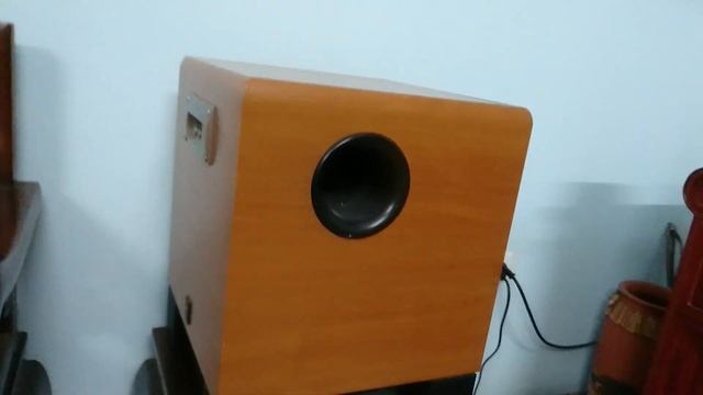 Trầm yamaha yst-sw320 nhỏ xinh,uy lực,thích hợp nghe nhạc và karaoke gia đình смотреть онлайн