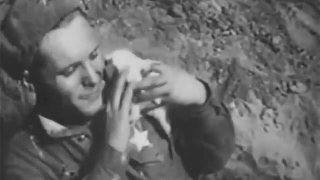 Кино идет – Воюет взвод Песня о Великой Победе 1945 смотреть онлайн