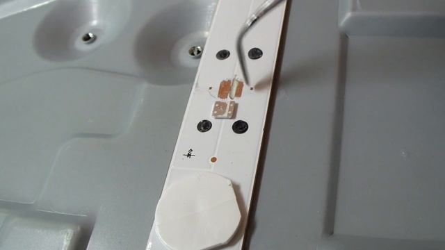 Синее изображение тв LG 32LJ510U. Причина, способ ремонта, разборка матрицы. смотреть онлайн