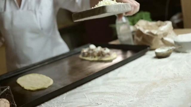 Пирог с сельдью смотреть онлайн