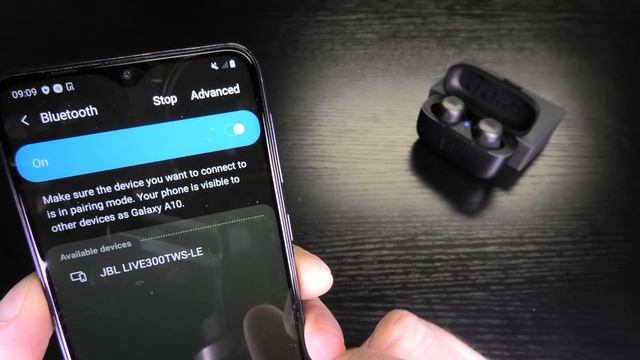 How to PAIR JBL LIVE300tws wireless earbuds by Bluetooth to an ANDROID phone смотреть онлайн