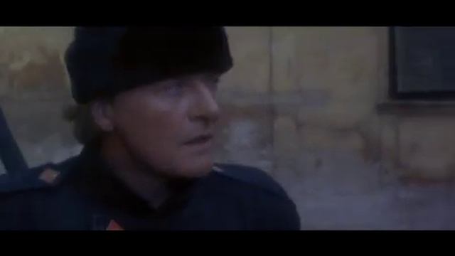 У Солдата Выходной смотреть онлайн