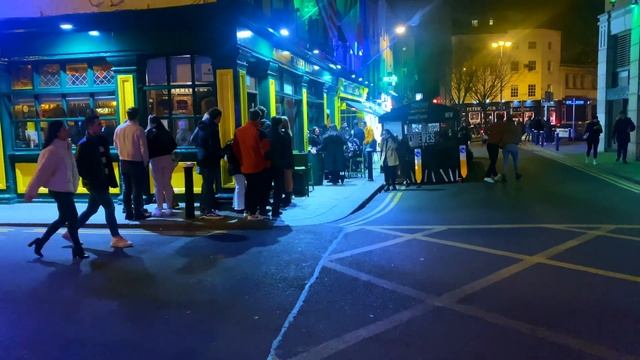 【4K】DUBLIN NIGHTLIFE 2022 - Walking in Dublin, Ireland - Irish Pubs & Bars - 4K 60fps смотреть онлайн