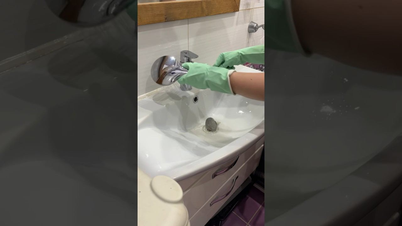 Поддерживающая уборка в ванной #мотивациянауборку #уборкавдоме #asmrcleaning смотреть онлайн