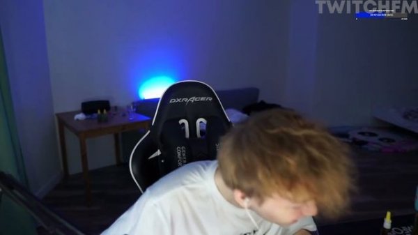 Топ Моменты с Twitch | хорошее название