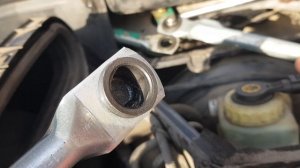 BMW e39 замена тяги трапеции переднего дворника.