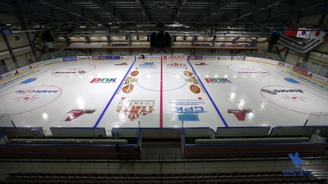 ДС "Кристалл" - заливка льда и укладка паркета смотреть онлайн