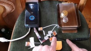 Звонок Dahua DH-VTO2111D-W, + панель Dahua DH-VTH1550CH + электромеханический замок. Схема подключ.